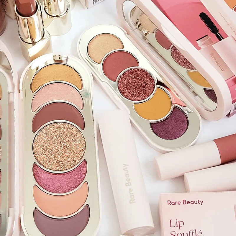 Модная палетка жидких теней дл – обзор и цена Rare Beauty Makeup Kit
