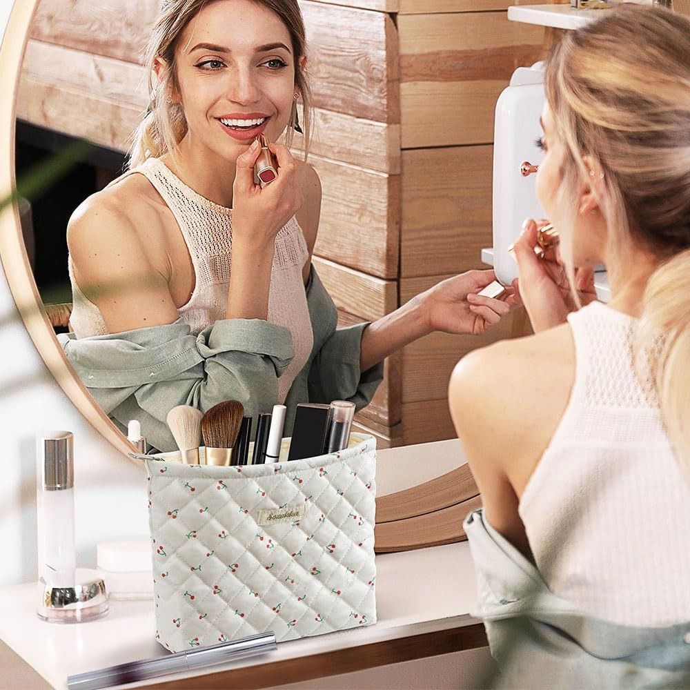 Горячая новинка: Черная водост – обзор и цена Waterproof Mascara Wand