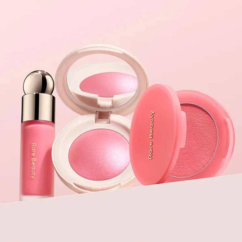Горячая новинка: Жидкие румяна – обзор и цена Rare Beauty Makeup Kit