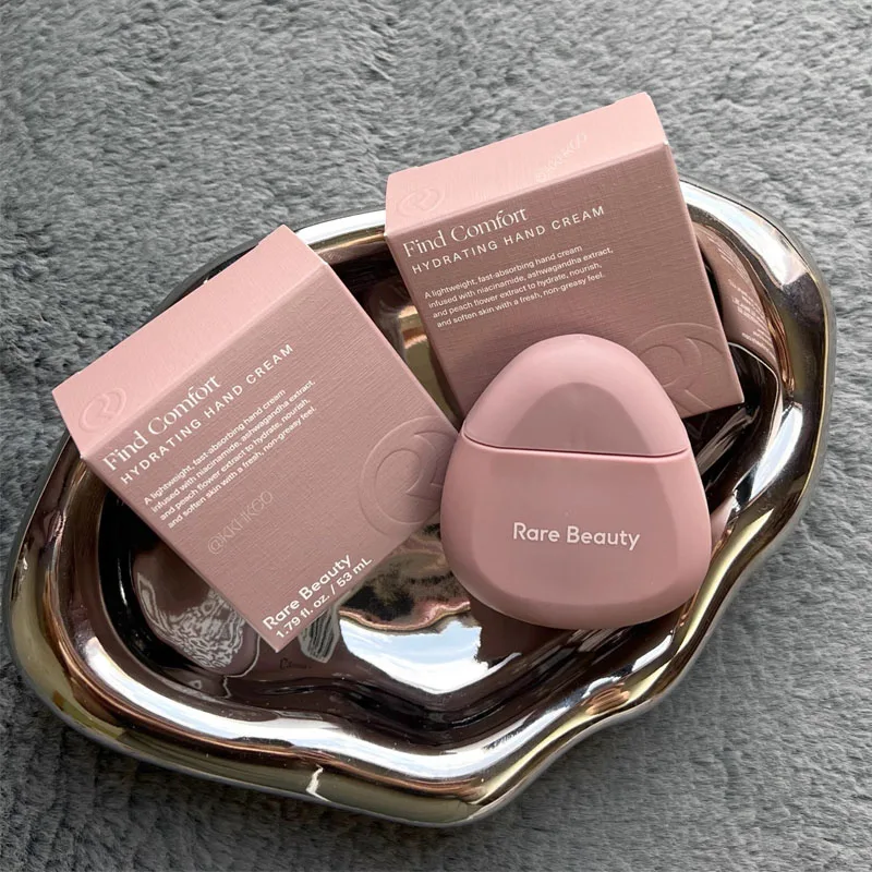 Горячая новинка: Увлажняющий к – обзор и цена Rare Beauty Makeup Kit