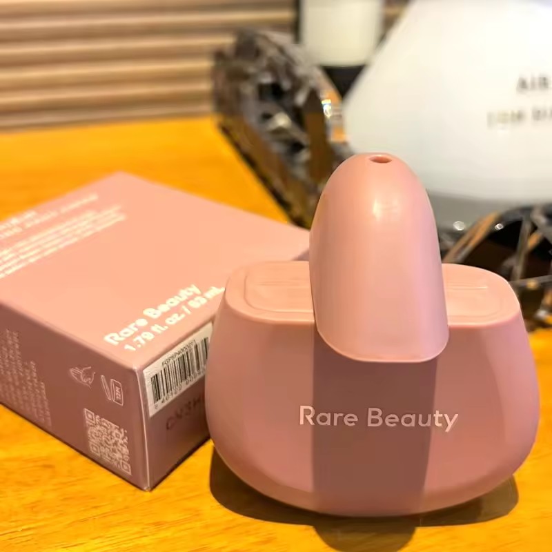 Горячая новинка: Увлажняющий к – обзор и цена Rare Beauty Makeup Kit